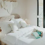 Sunset Waves Boutique דירה *