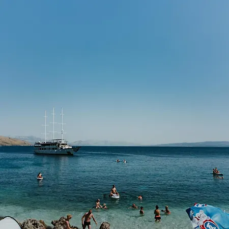 Sunset Waves Boutique דירה