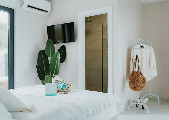 Sunset Waves Boutique *