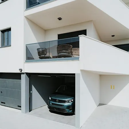 Sunset Waves Boutique Apartman *